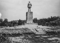 Памятник Ленину у ДК Лепсе